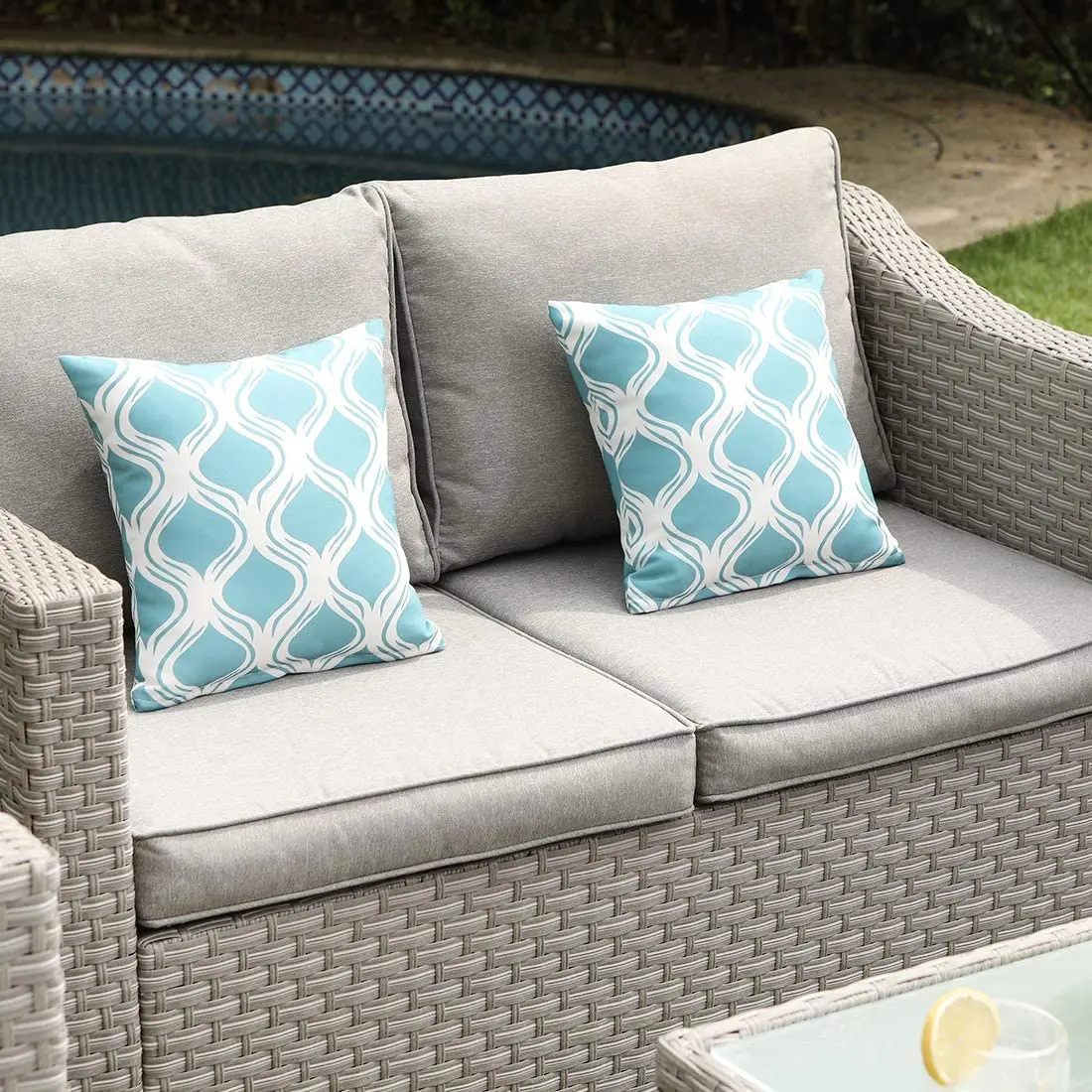 Outdoor Furniture With Fire Pit Table - 야외 가구 5피스 위커 섹셔널 소파